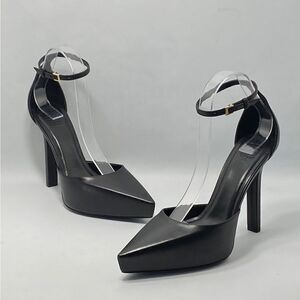 Givenchy Platform Pumps in Leather size 38